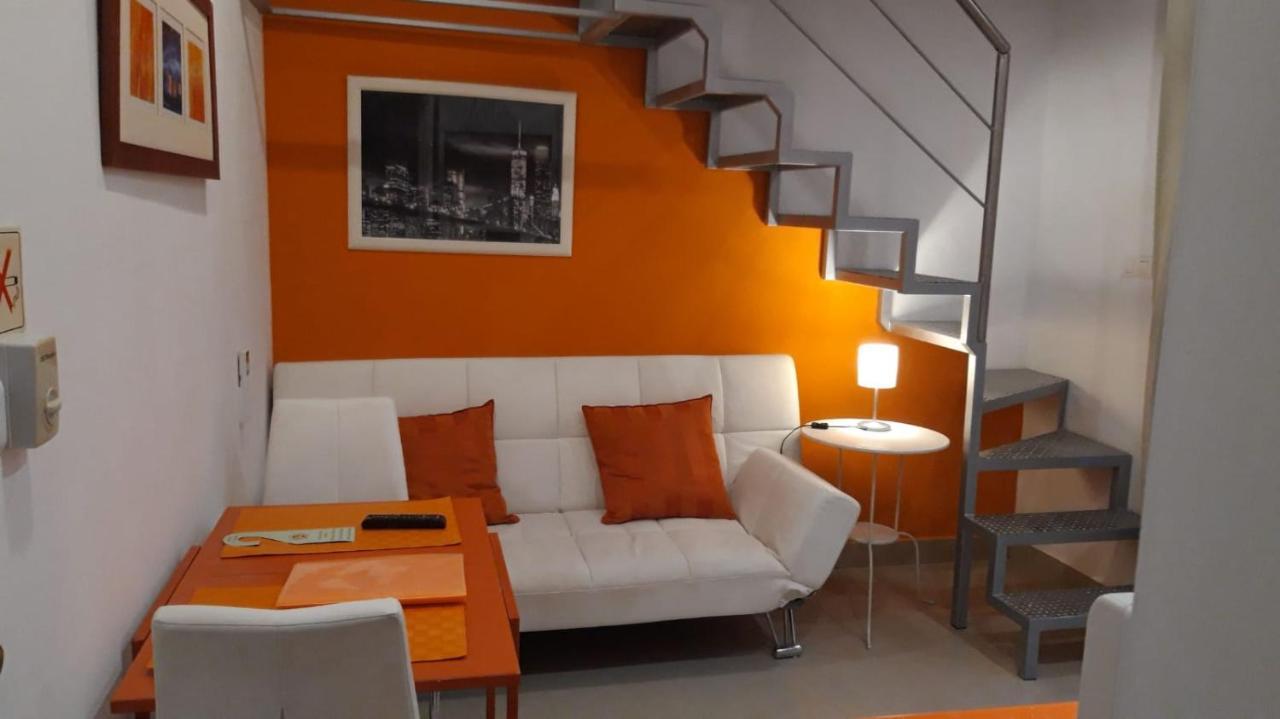 Apartamentos Marques De La Merced Малага Екстериор снимка