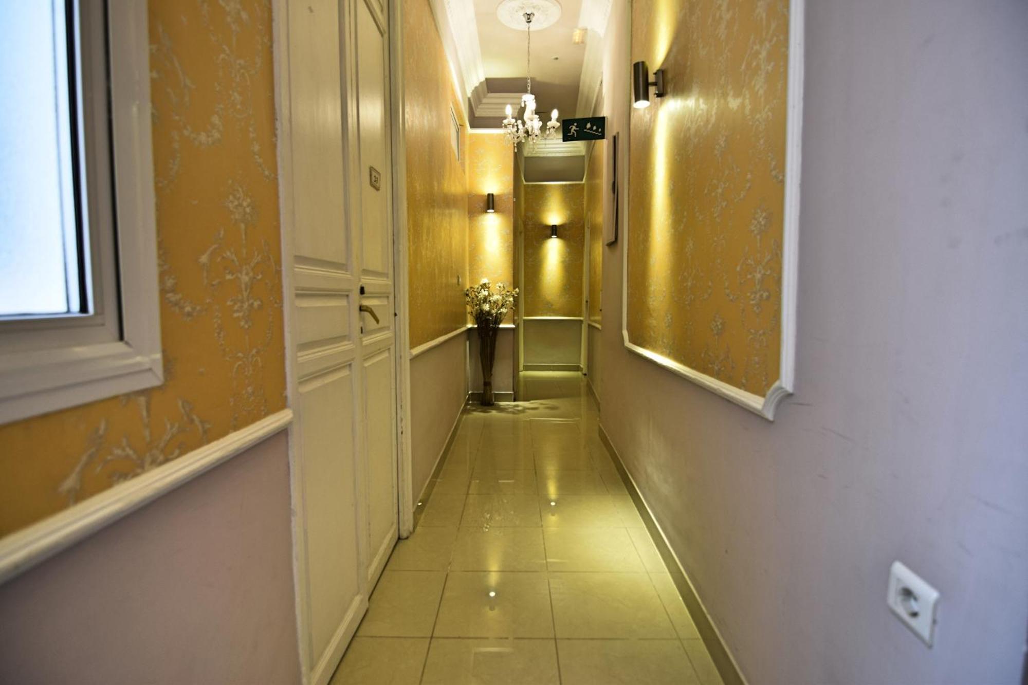 Apartamentos Marques De La Merced Малага Екстериор снимка