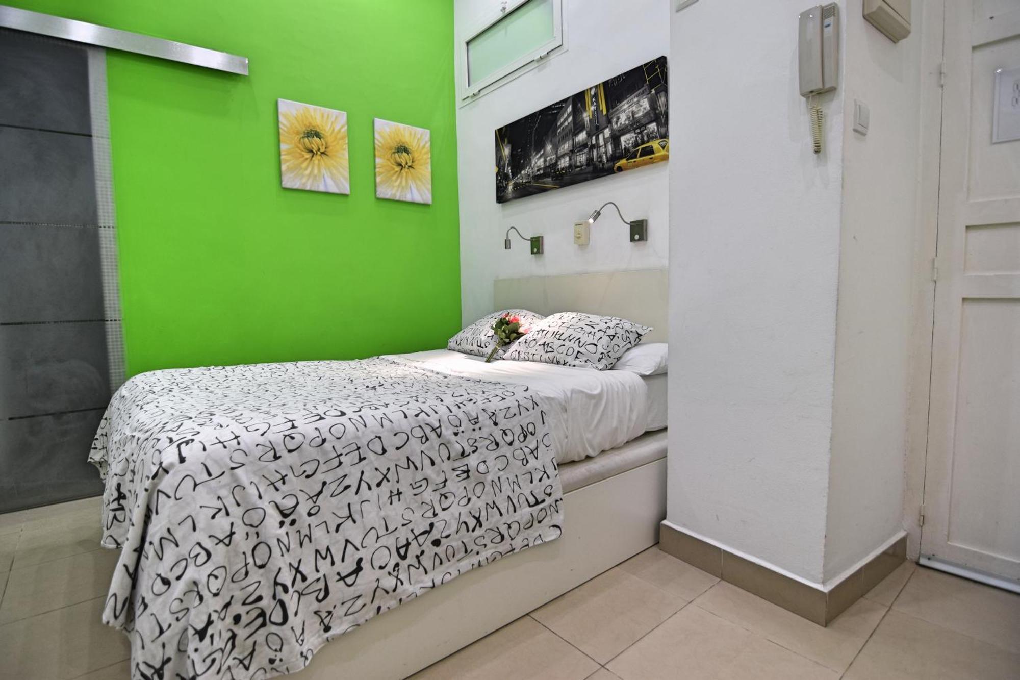 Apartamentos Marques De La Merced Малага Екстериор снимка