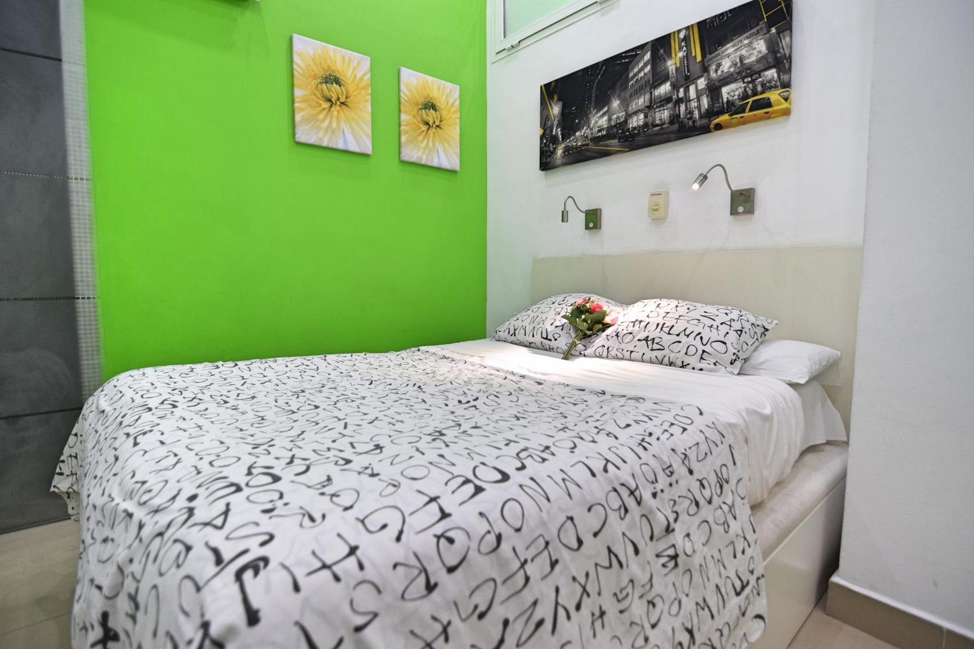 Apartamentos Marques De La Merced Малага Екстериор снимка