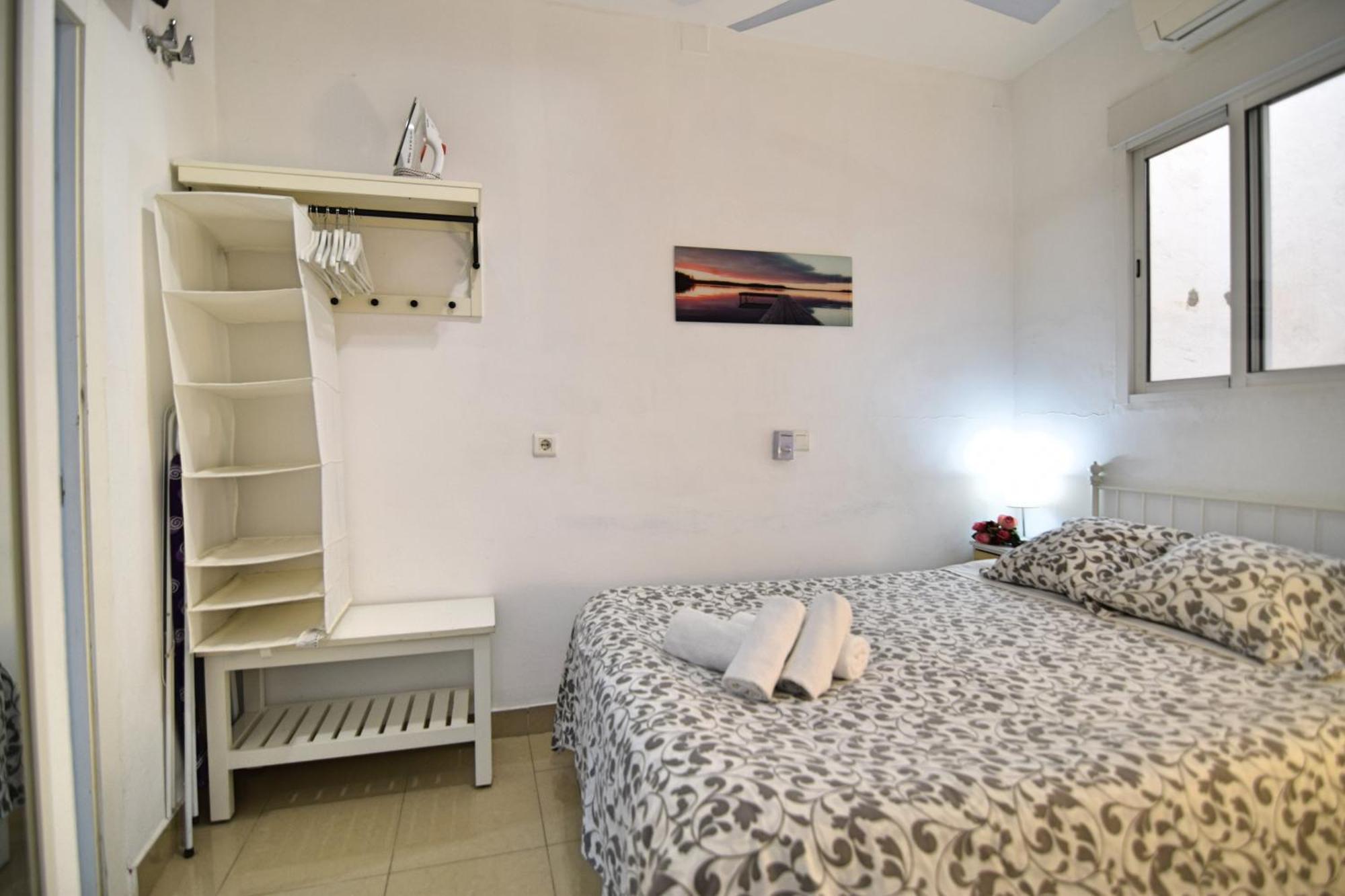 Apartamentos Marques De La Merced Малага Екстериор снимка