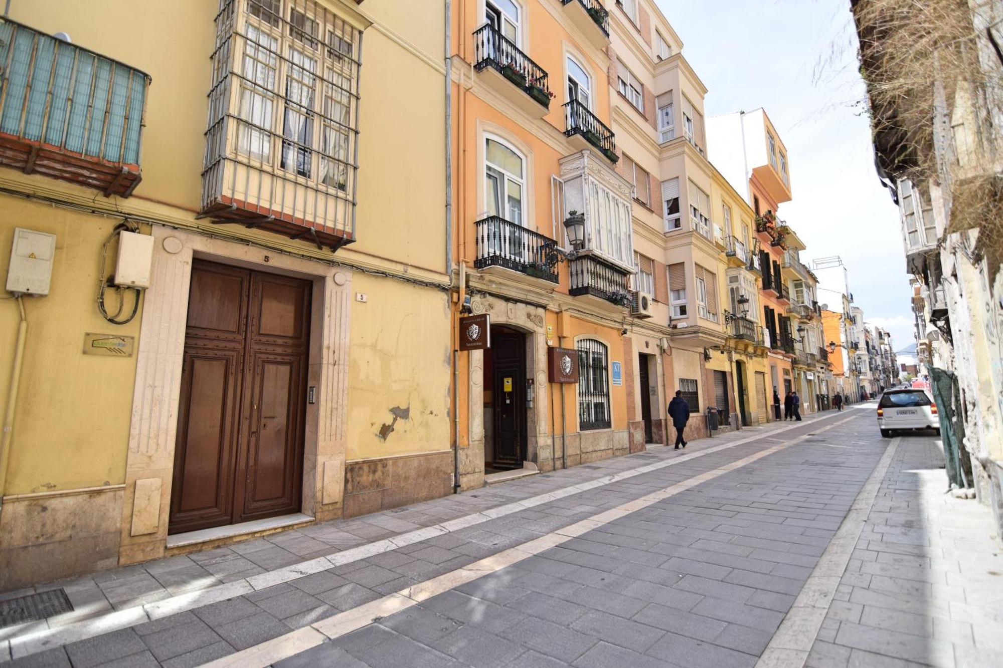 Apartamentos Marques De La Merced Малага Екстериор снимка